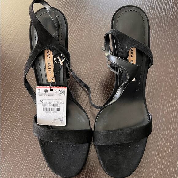 Zara Basic Black Sandals with Acrylic Clear High Heel - 8/39 - Picture 6 of 10